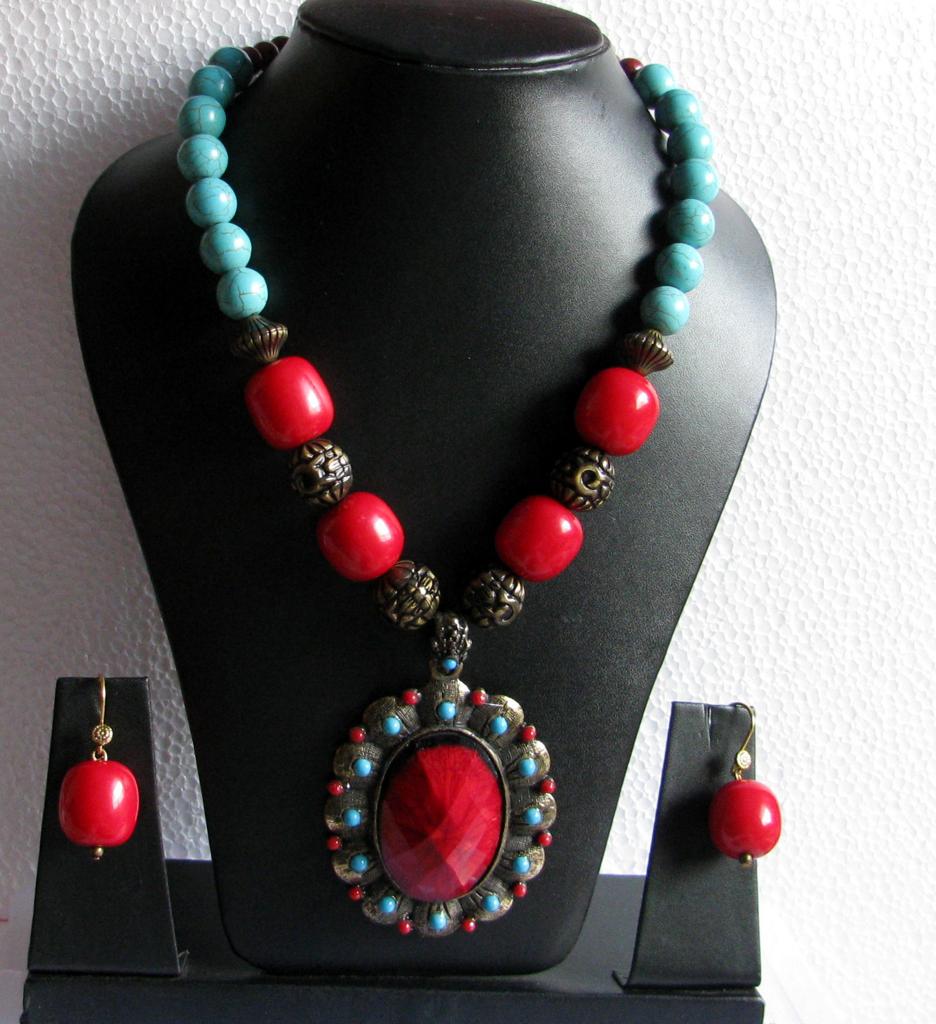 Tibetan Beads Necklace Set